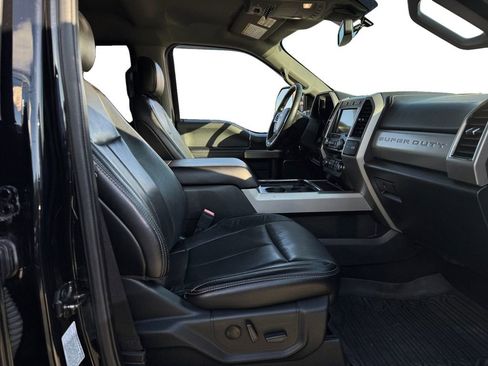 Used 2020 Ford F350 Lariat image 18