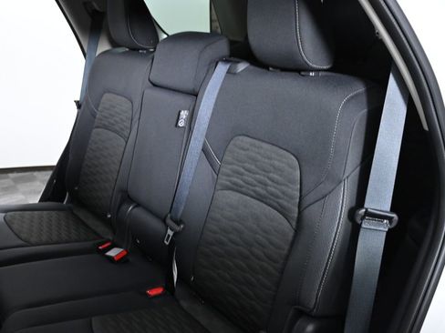 Used 2025 Nissan Pathfinder SV image 24