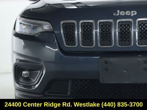Used 2019 Jeep Cherokee Latitude Plus w/ Cold Weather Group AWD/4WD image 7