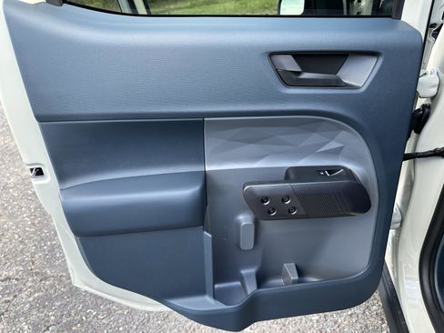 New 2025 Ford Maverick XLT w/ XLT Luxury Package image 35