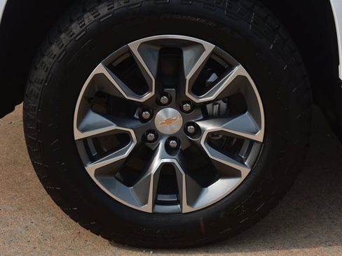 New 2026 Chevrolet Silverado 1500 LT w/ All Star Edition Plus AWD/4WD image 11