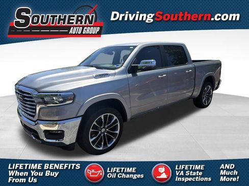 Used 2025 RAM 1500 Laramie AWD/4WD image 1