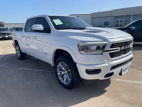 Used 2022 RAM 1500 Laramie w/ Sport Appearance Package AWD/4WD image 6