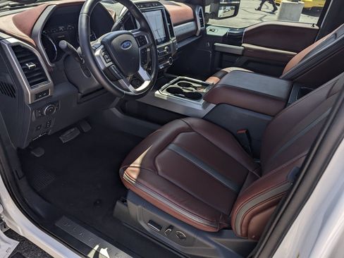 Certified 2022 Ford F350 Platinum AWD/4WD image 11