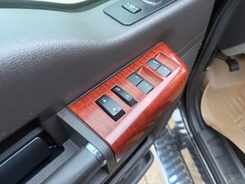 Used 2011 Ford F350 King Ranch w/ King Ranch w/Chrome Pkg image 24