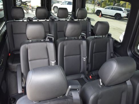 Used 2024 Mercedes-Benz Sprinter 2500 image 19