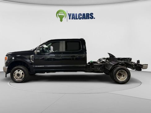 Used 2022 Ford F350 XL w/ STX Appearance Package AWD/4WD image 2