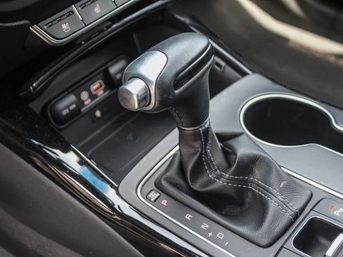 Used 2019 Kia Sorento SX w/ SX Touring Package image 18