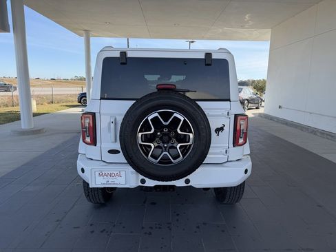 Used 2023 Ford Bronco Outer Banks image 7