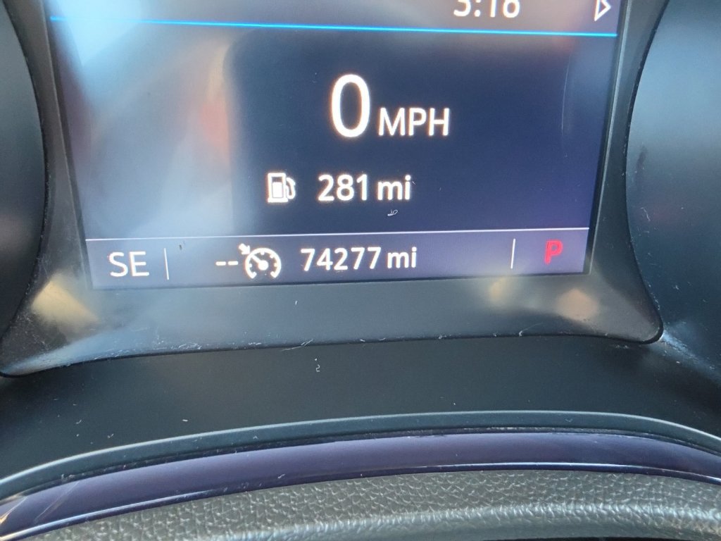 Certified 2022 Buick Encore GX Preferred w/ Cold Weather Comfort Package FWD image 9