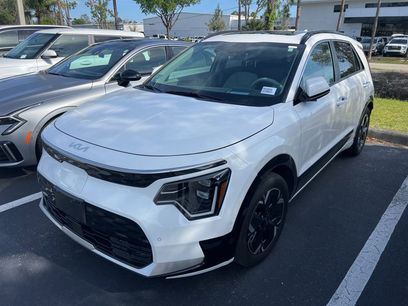Certified 2023 Kia Niro Wave w/ Wave Preserve Package