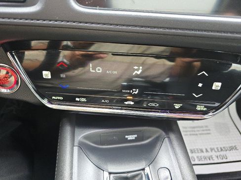 Used 2020 Honda HR-V EX image 26