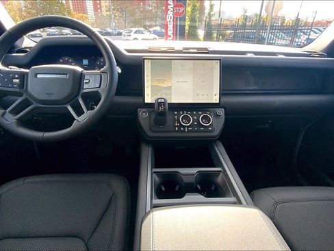 New 2026 Land Rover Defender 110 S image 5