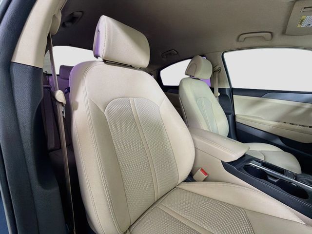 Used 2017 Hyundai Sonata SE FWD image 24