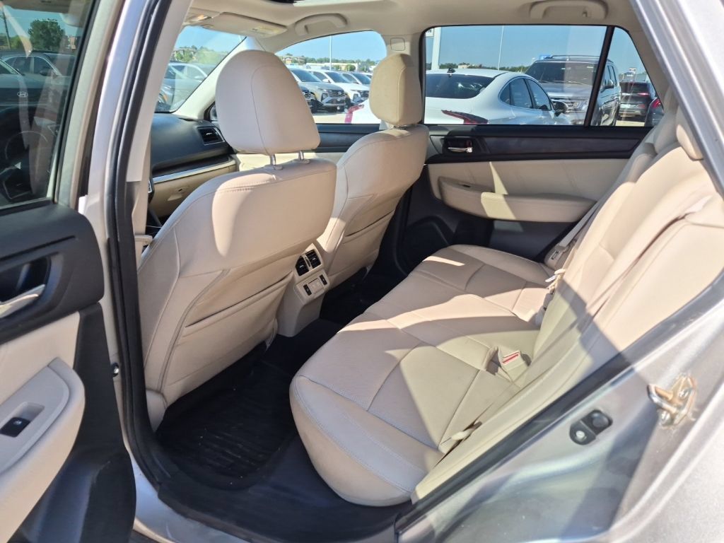 Used 2019 Subaru Outback 2.5i Limited AWD/4WD image 11