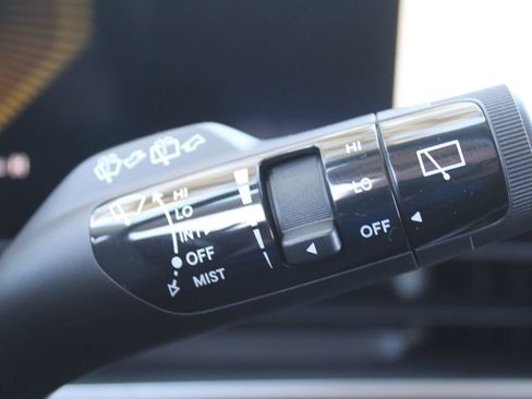 New 2026 Kia Carnival FWD image 37
