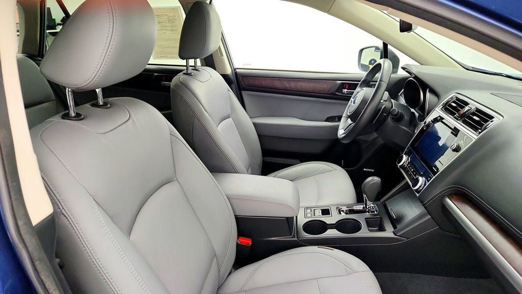 Used 2019 Subaru Outback 2.5i Limited AWD/4WD image 25