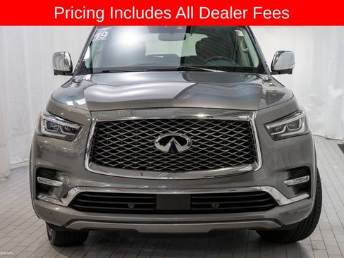 Used 2019 INFINITI QX80 Luxe w/ 22" Wheel Package AWD/4WD image 2