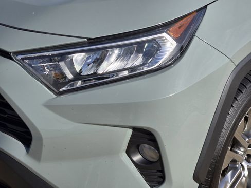 Used 2019 Toyota RAV4 XLE Premium w/ Cold Weather Package image 9