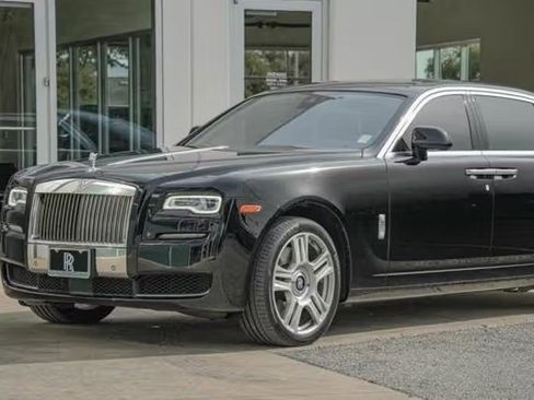 Certified 2016 Rolls-Royce Ghost Extended Wheelbase image 10