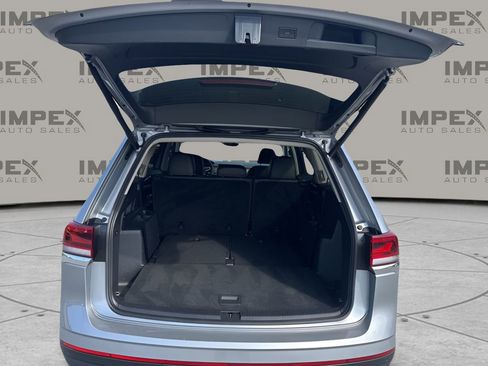 Used 2025 Volkswagen Atlas SE image 26
