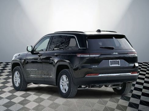 New 2025 Jeep Grand Cherokee Laredo w/ Luxury Tech Group I image 4