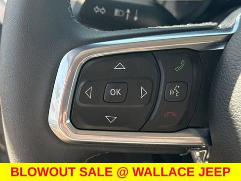 Used 2026 Jeep Wrangler Unlimited Sahara AWD/4WD image 23