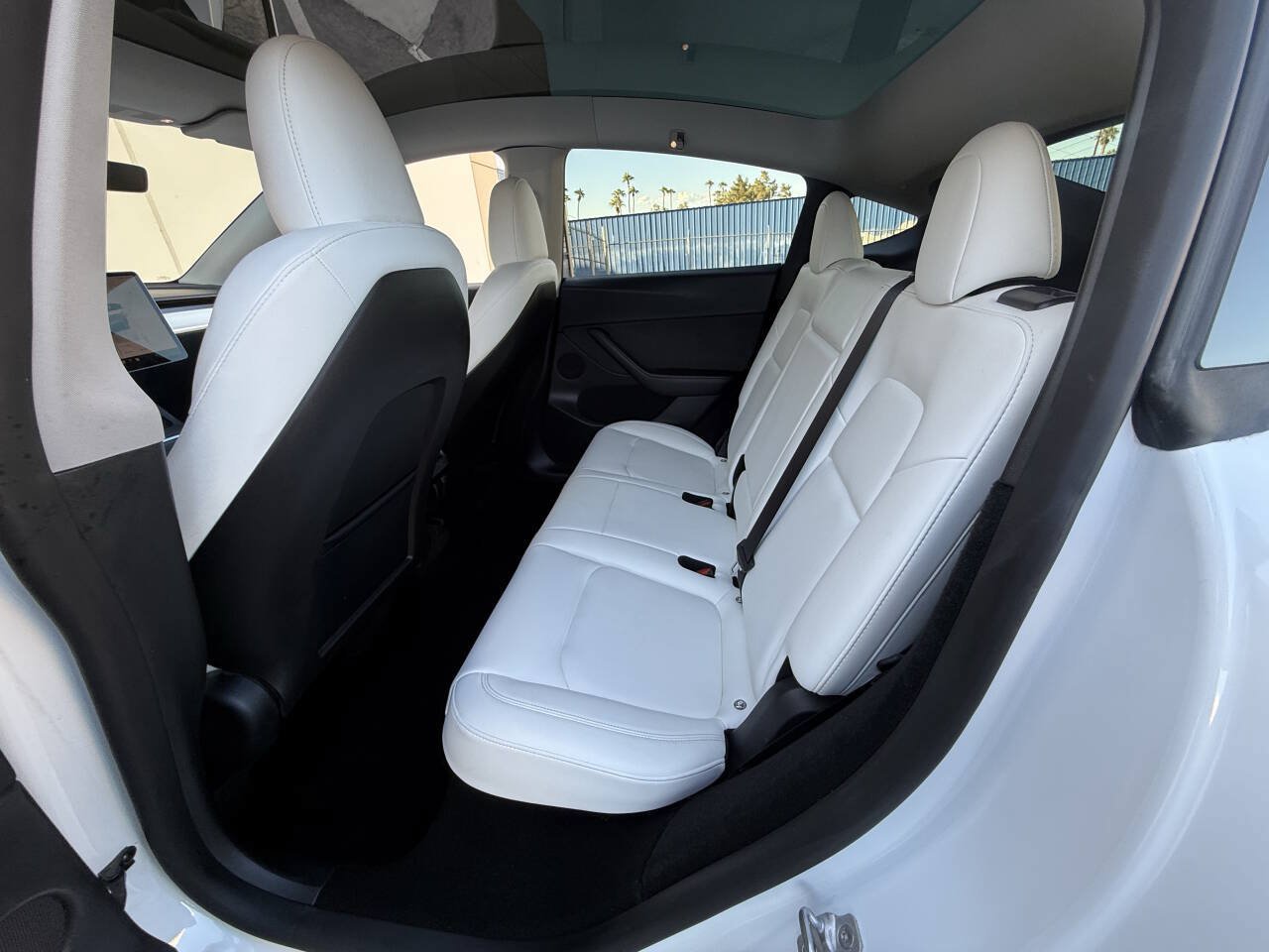 Used 2024 Tesla Model Y Long Range AWD/4WD image 12