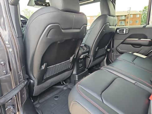 New 2026 Jeep Wrangler Unlimited Rubicon AWD/4WD image 11