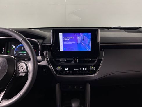 Used 2024 Toyota Corolla Cross AWD Hybrid w/ Convenience Package image 15