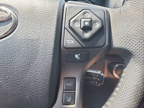 Used 2018 Toyota Tacoma TRD Sport w/ Technology Package AWD/4WD image 22