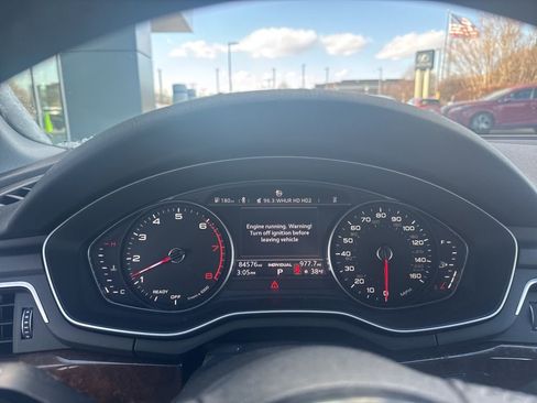 Used 2019 Audi A4 2.0T Premium w/ Convenience Package image 25
