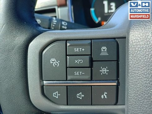 Used 2023 Ford F150 Lariat w/ Equipment Group 502A High AWD/4WD image 5