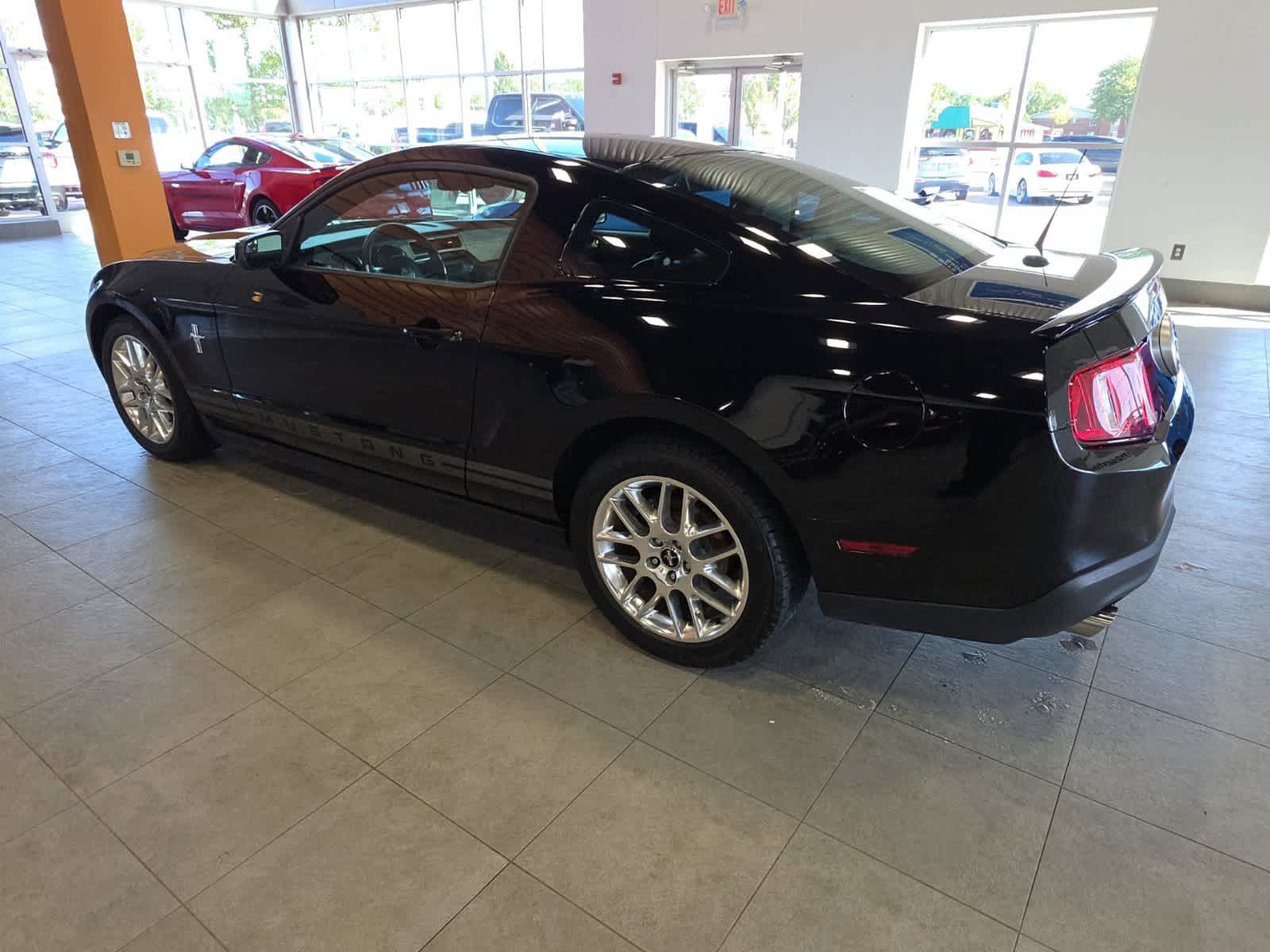 Used 2012 Ford Mustang Premium RWD image 10