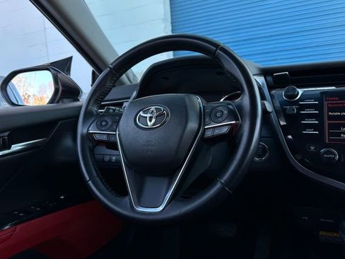 Used 2020 Toyota Camry XSE image 17