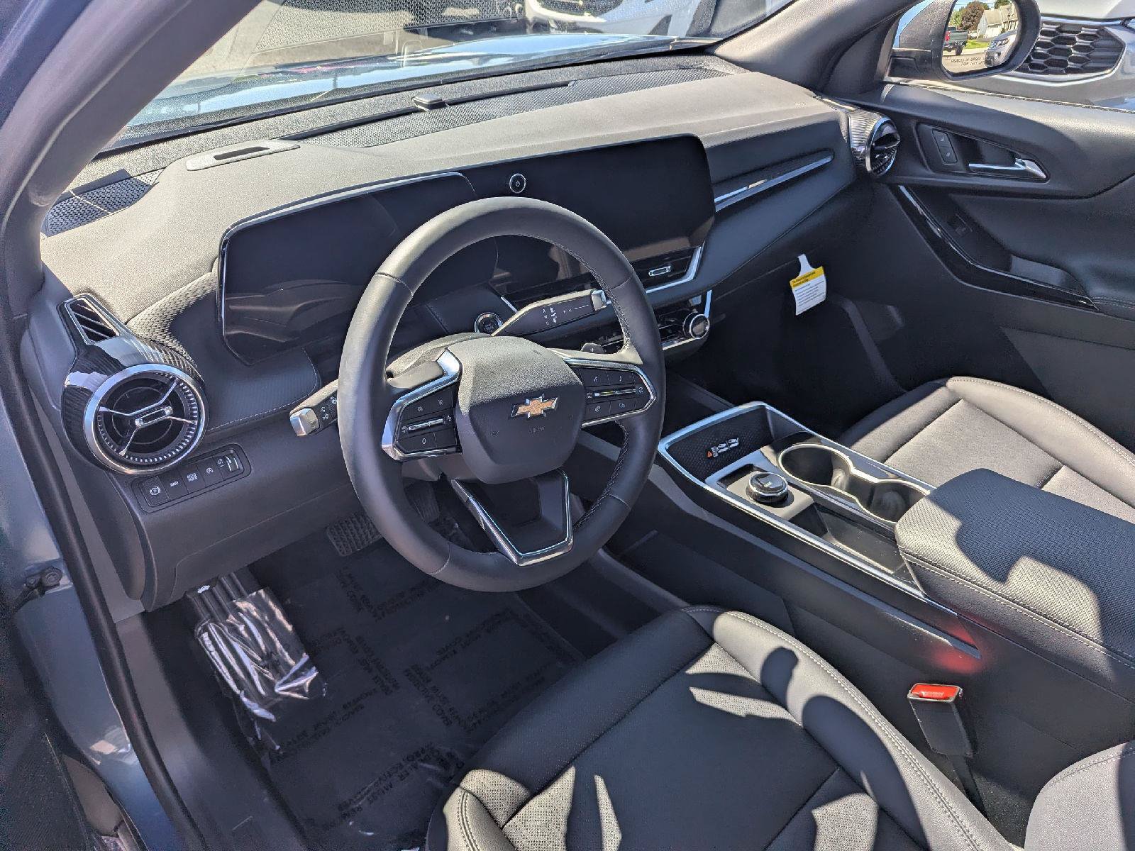 New 2027 Chevrolet Equinox LT w/ Convenience Package II AWD/4WD image 38