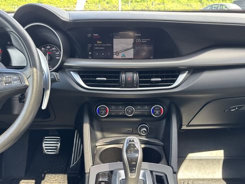 Certified 2023 Alfa Romeo Stelvio Veloce AWD/4WD image 23