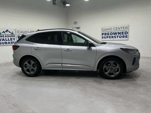 Used 2024 Ford Escape ST-Line FWD image 9