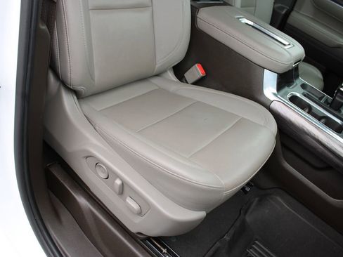 Used 2022 Chevrolet Silverado 1500 LTZ image 24