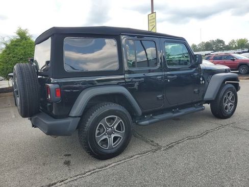 Used 2023 Jeep Wrangler Unlimited Sport AWD/4WD image 6