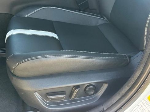 Used 2025 Toyota Camry SE image 25