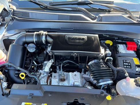 Used 2025 Jeep Compass Trailhawk image 31