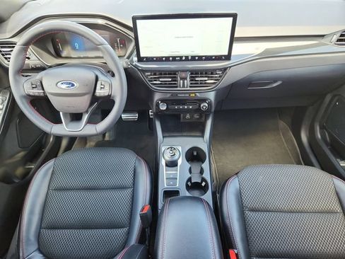 Used 2024 Ford Escape ST-Line w/ Tech Pack #1 AWD/4WD image 16
