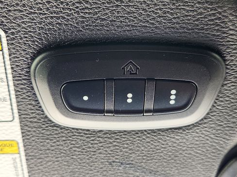 Used 2021 Jeep Gladiator Sport AWD/4WD image 17