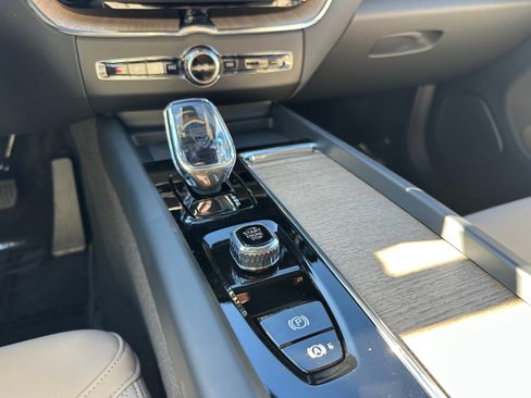 New 2026 Volvo XC60 B5 Plus w/ Protection Package Premier image 13