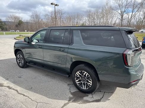 New 2026 Chevrolet Suburban Z71 w/ Z71 Off-Road Package AWD/4WD image 25
