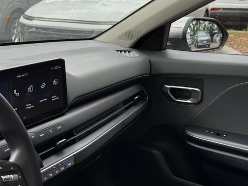 Used 2025 Kia K4 FWD image 33