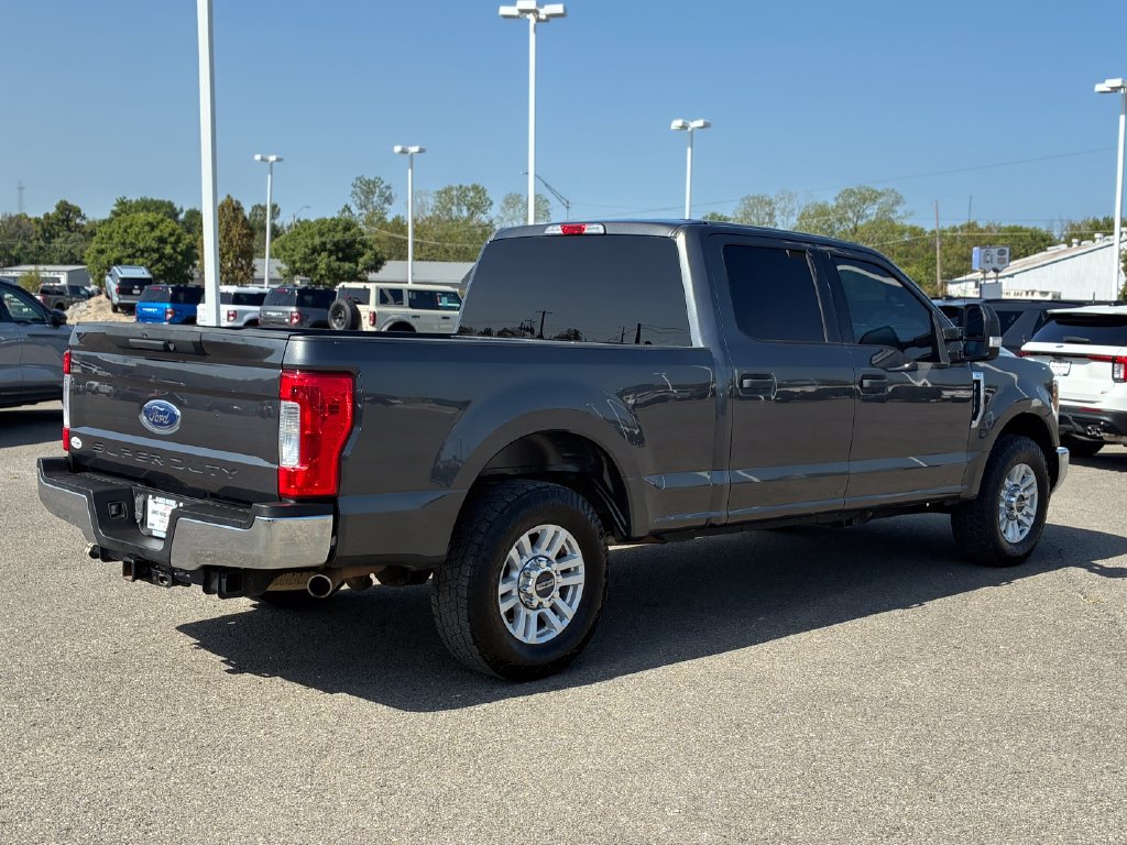 Used 2017 Ford F250 XLT RWD image 3