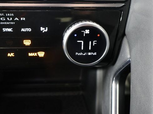 Used 2022 Jaguar E-PACE SE image 52