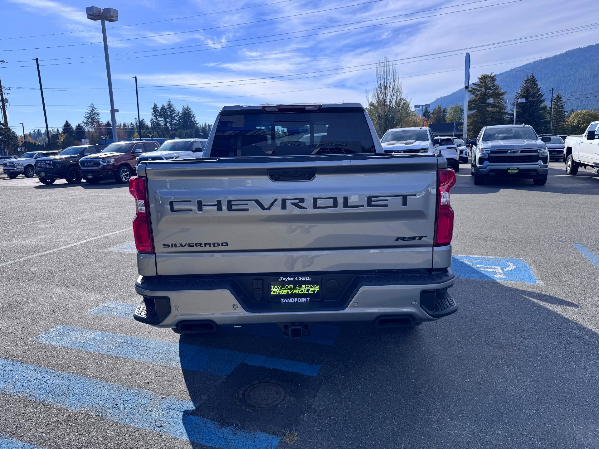 New 2026 Chevrolet Silverado 1500 RST w/ RST All Star Premium Package AWD/4WD image 6